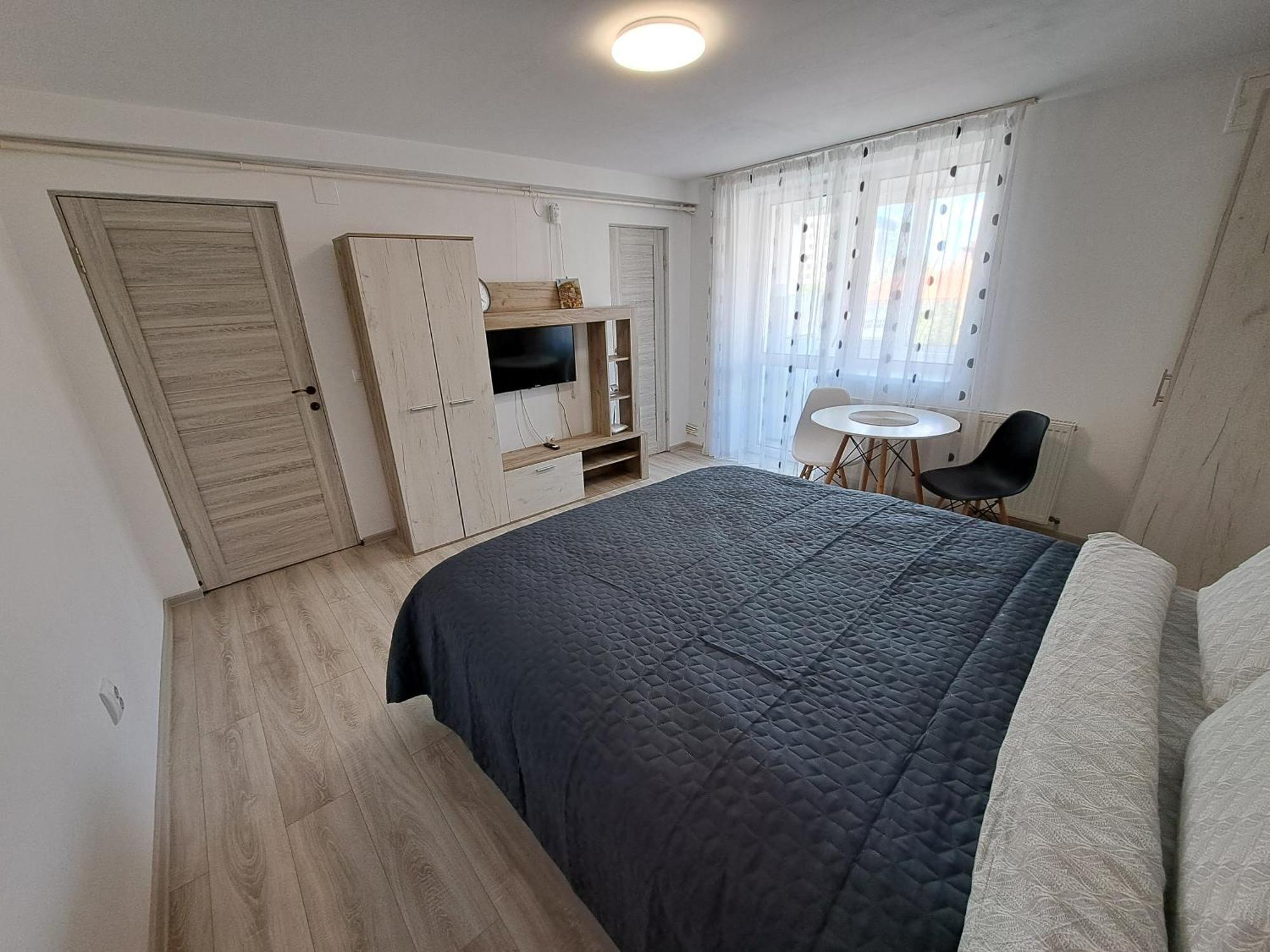 Garsoniera La Bulevard Braşov Exteriör bild